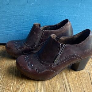 Dansko Women's Dark Brown Leather Mules
